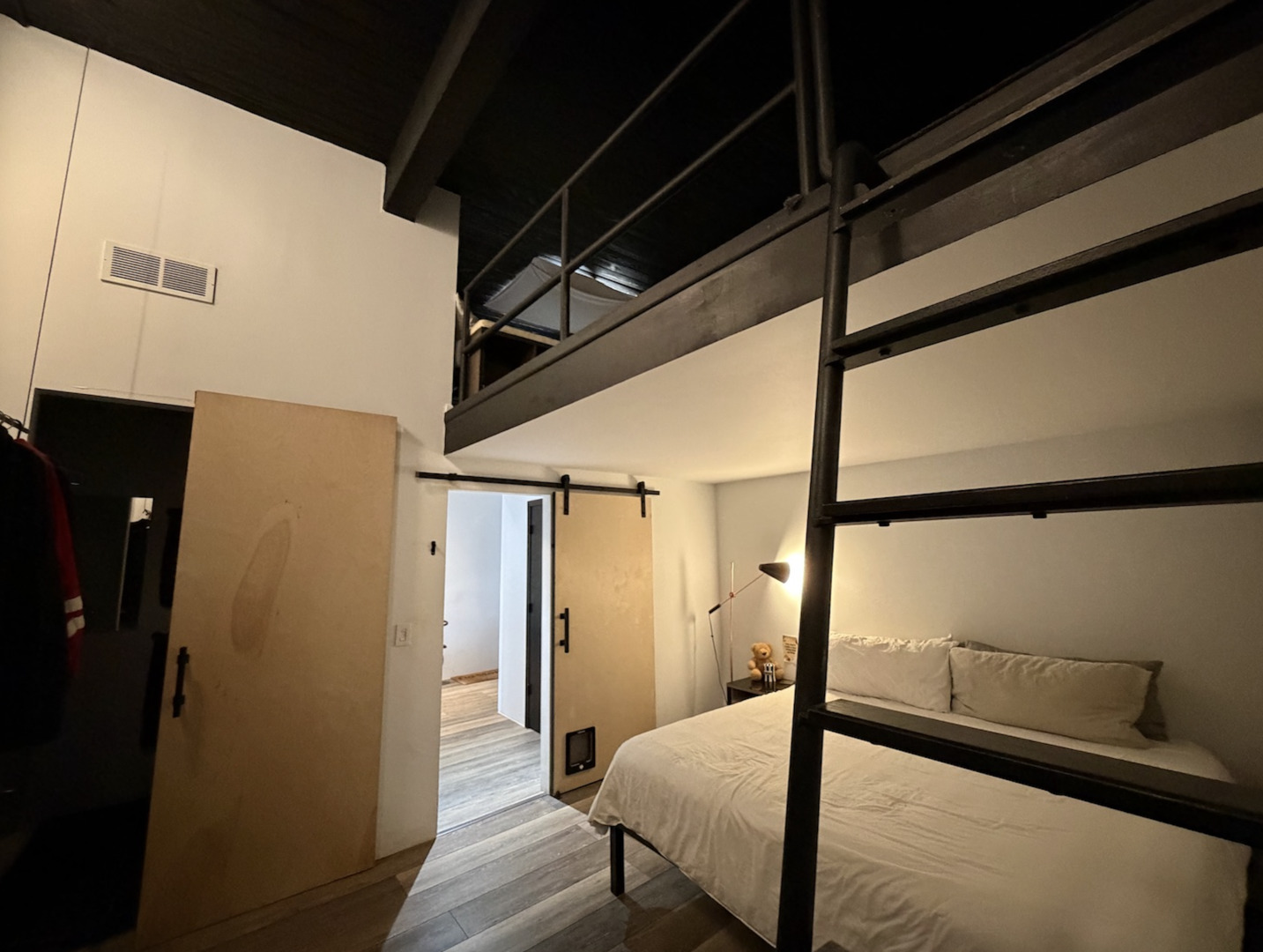 3323 N Paulina Street Unit: 5G