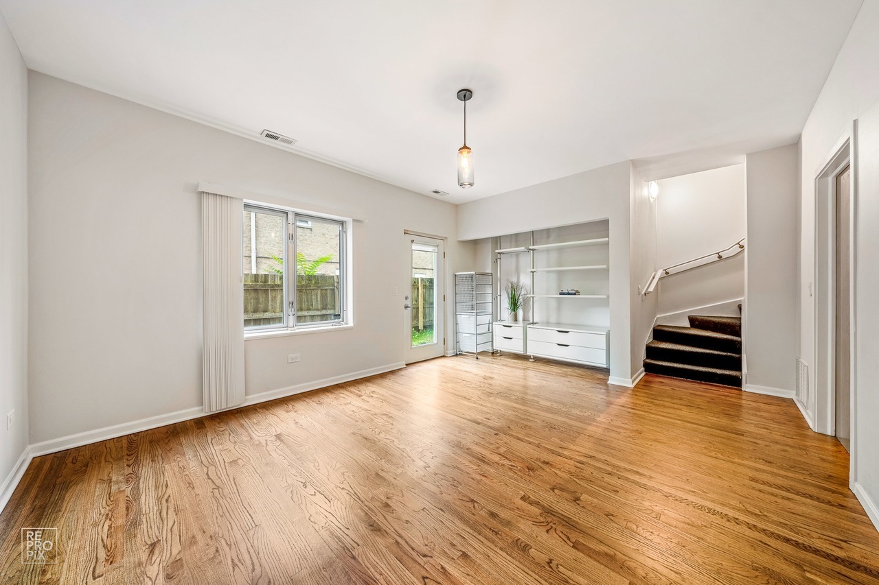 1808 S Michigan Avenue Unit: 1