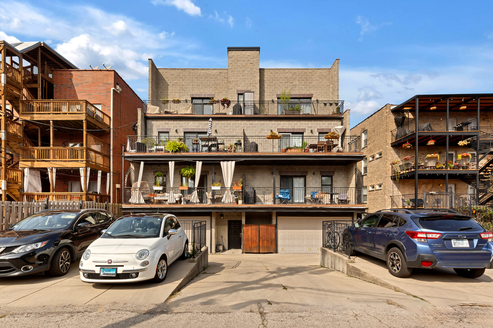 2457 W FOSTER Avenue Unit: 1