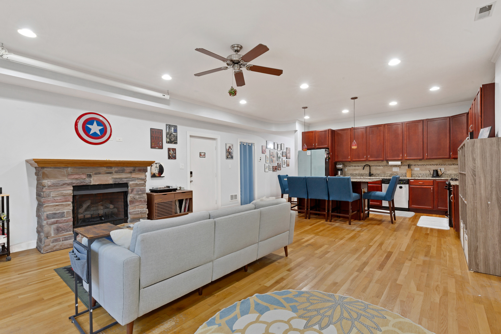 2457 W FOSTER Avenue Unit: 1