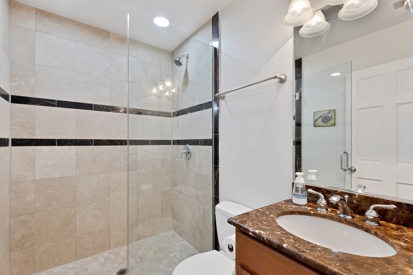 2457 W FOSTER Avenue Unit: 1
