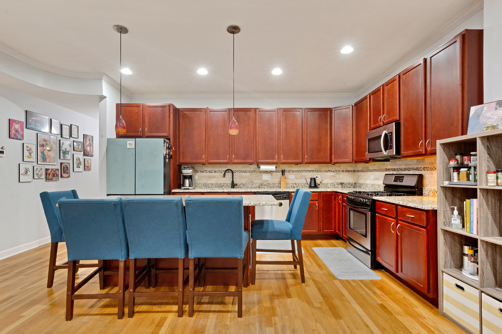2457 W FOSTER Avenue Unit: 1