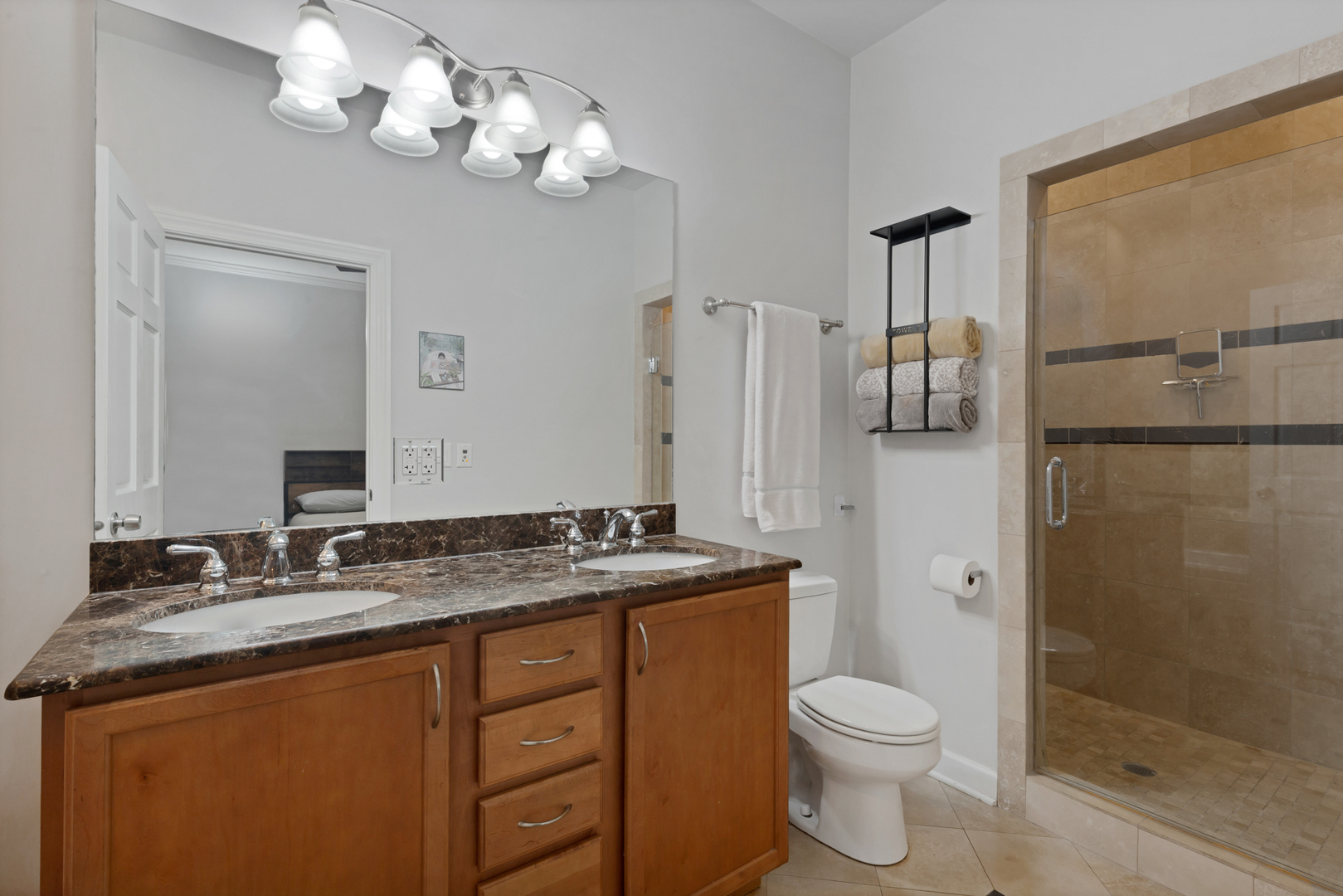 2457 W FOSTER Avenue Unit: 1