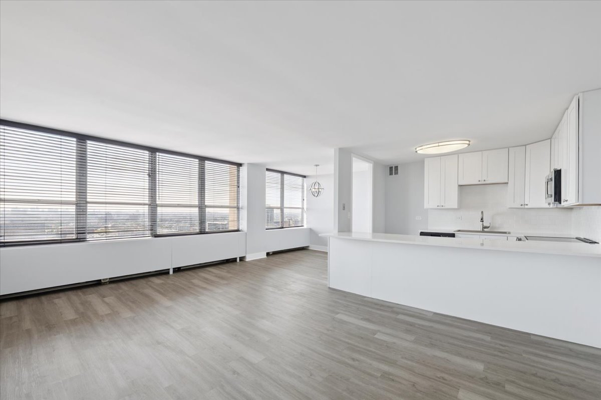 655 W Irving Park Road Unit: 2503