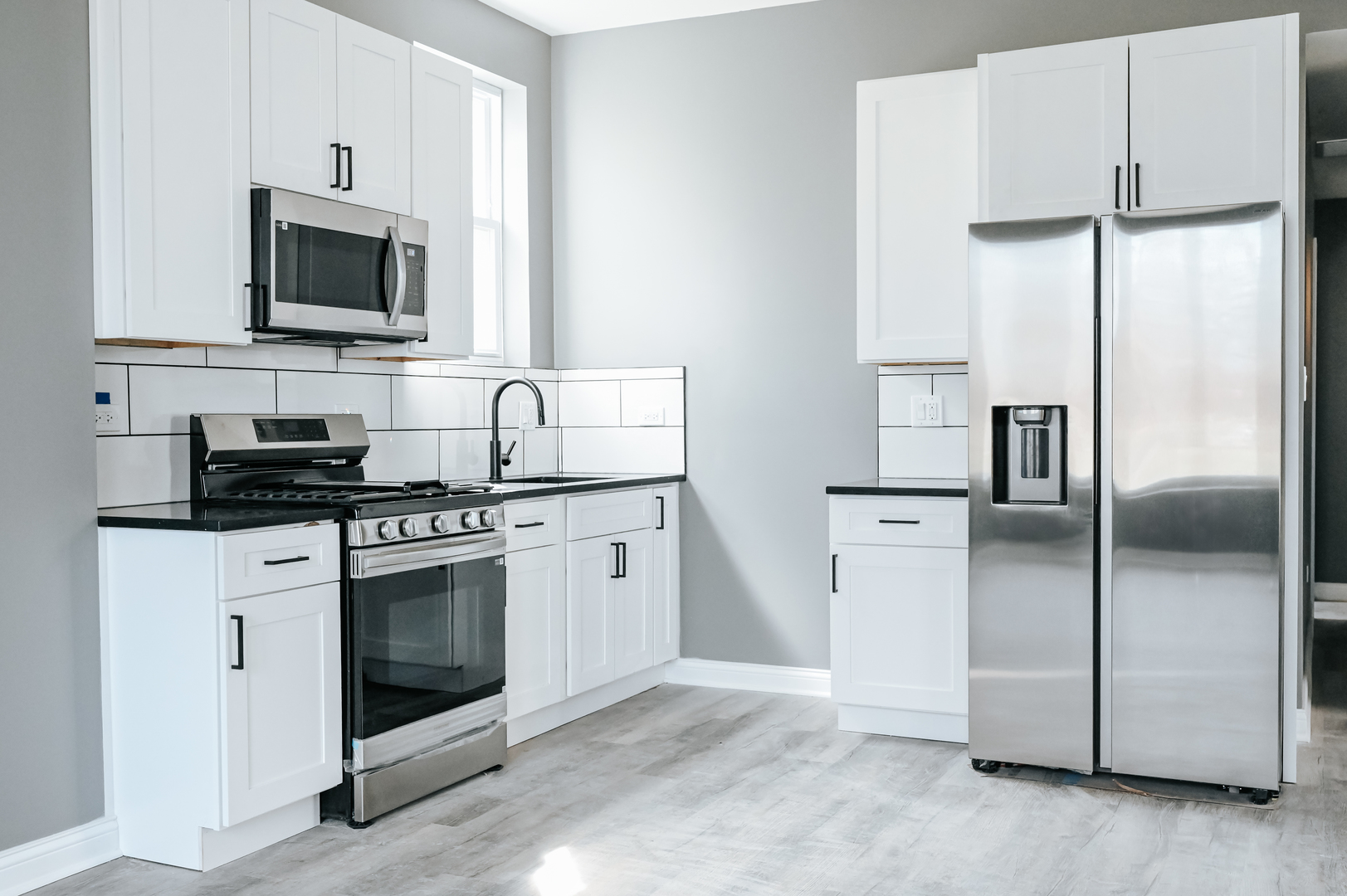 3015 W 19th Street Unit: 2