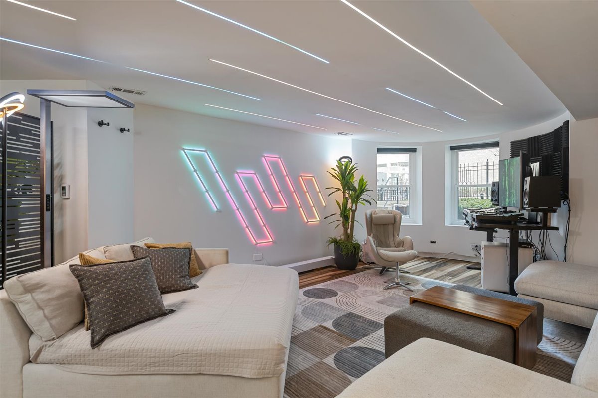 3020 N Sheridan Road Unit: GN