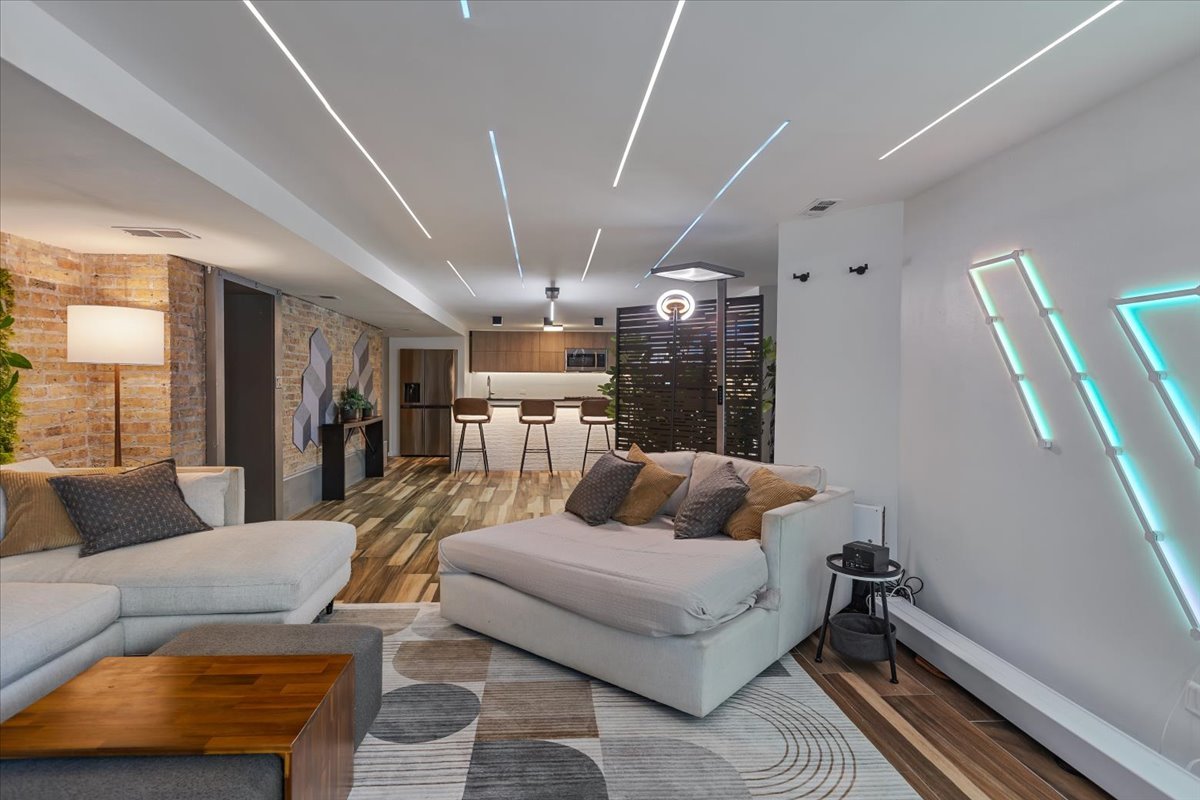 3020 N Sheridan Road Unit: GN