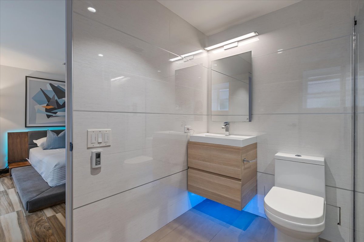 3020 N Sheridan Road Unit: GN