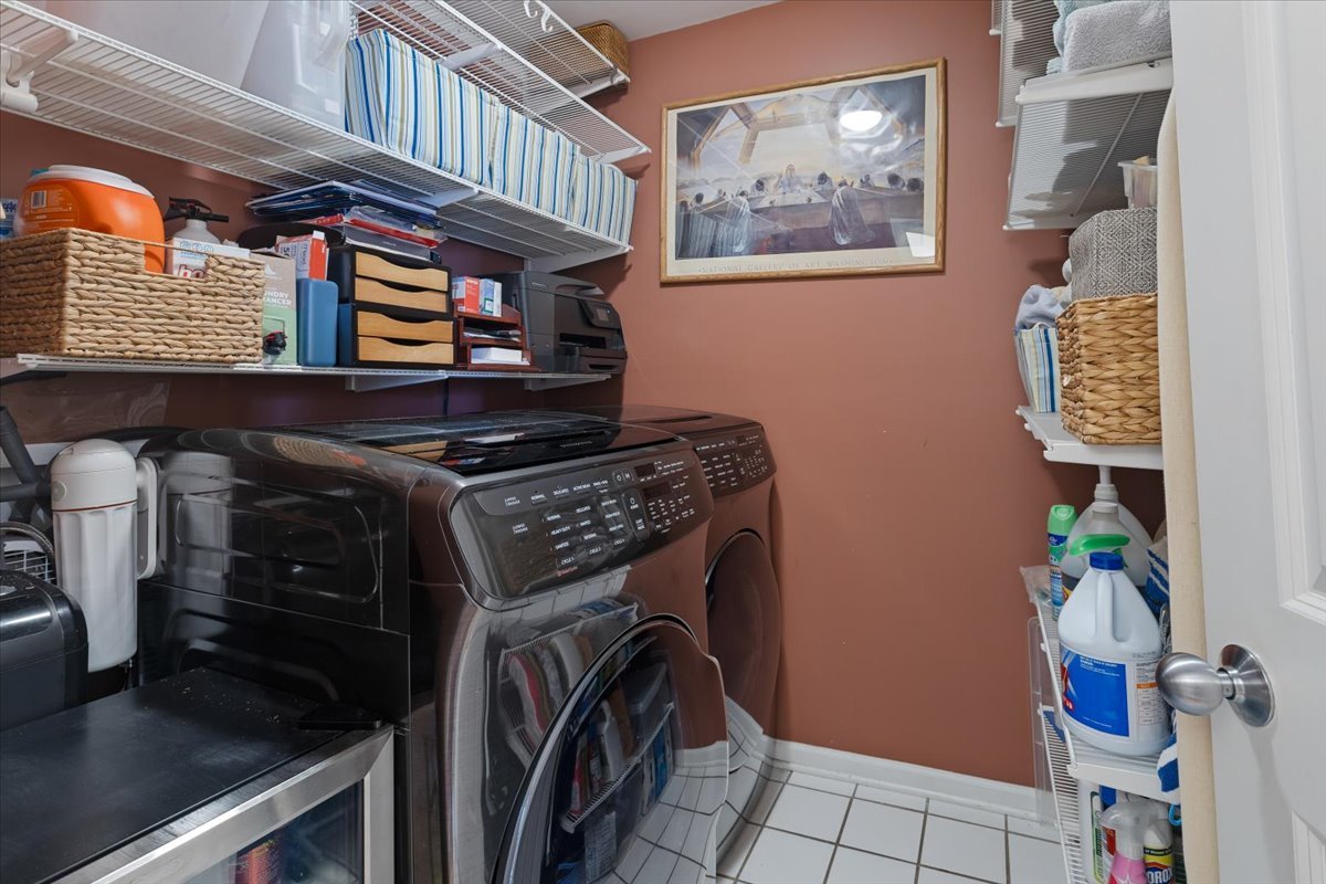 714 W Melrose Street Unit: 4E