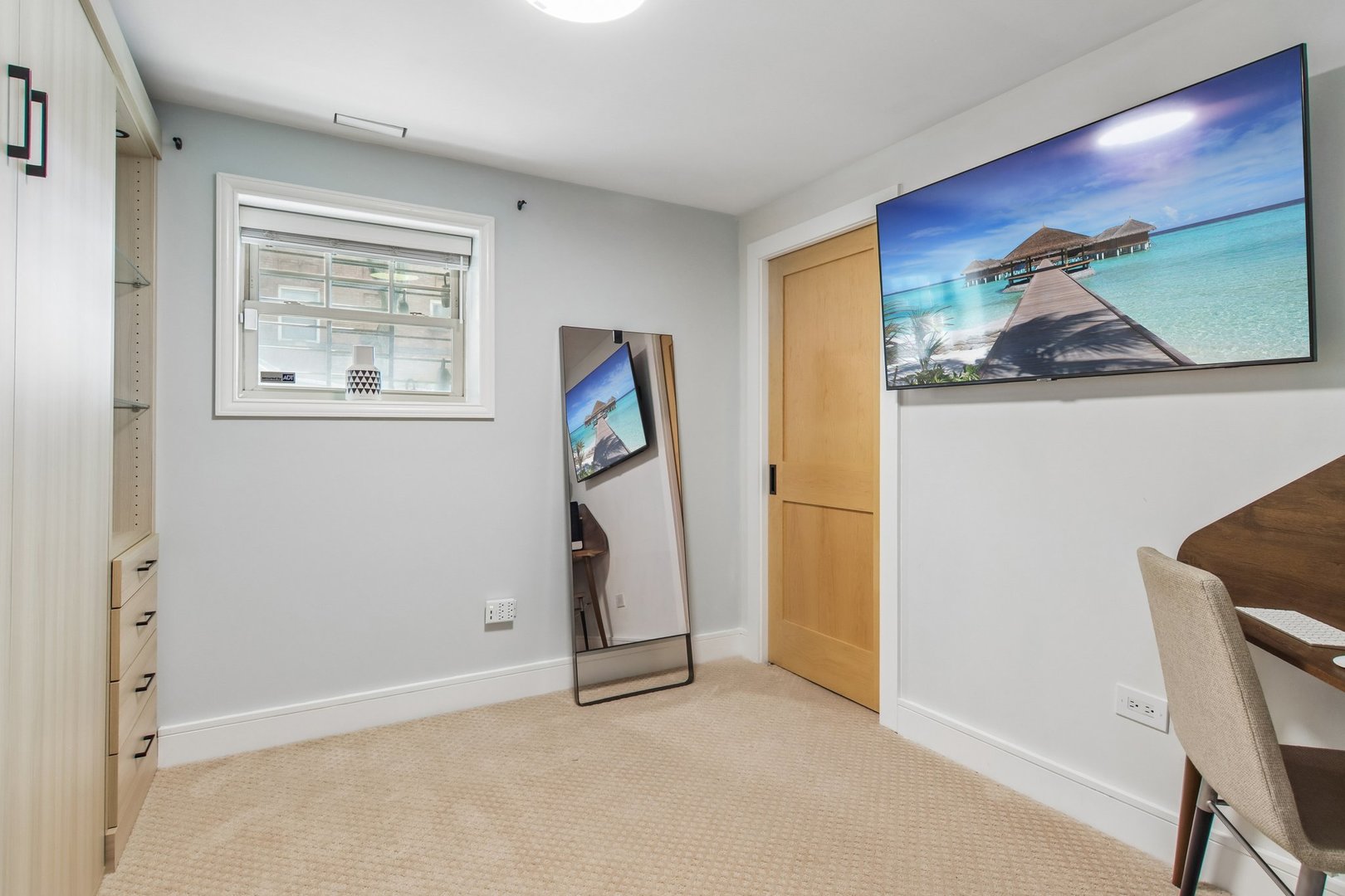 2656 W Gunnison Street Unit: 1