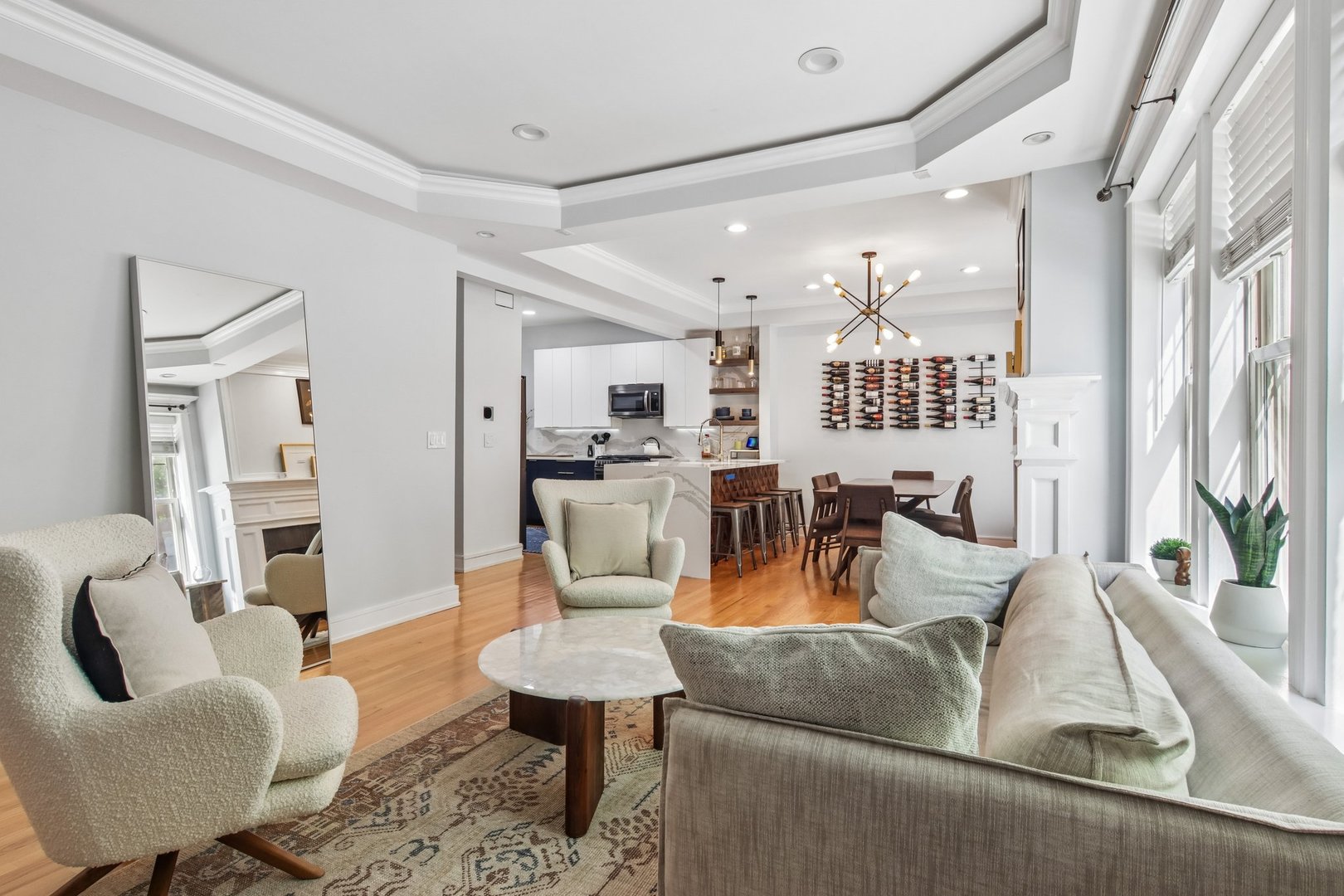 2656 W Gunnison Street Unit: 1