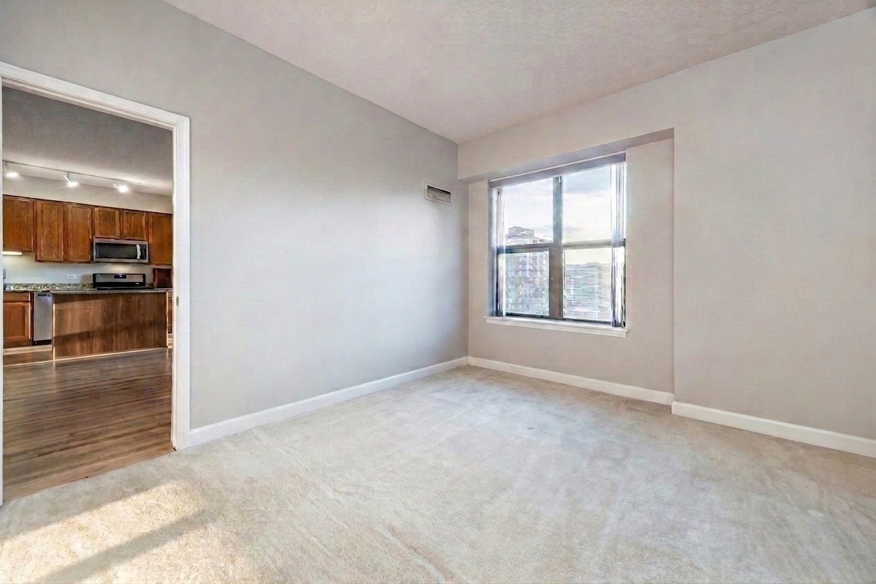 41 E 8th Street Unit: 1805