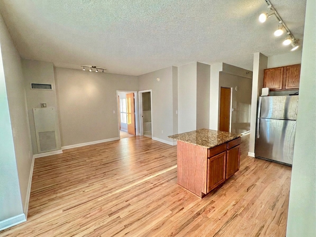 41 E 8th Street Unit: 1805
