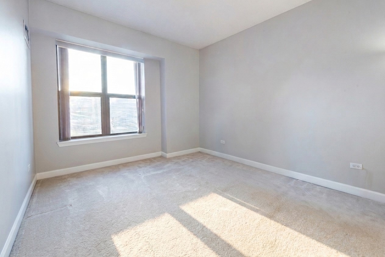 41 E 8th Street Unit: 1805