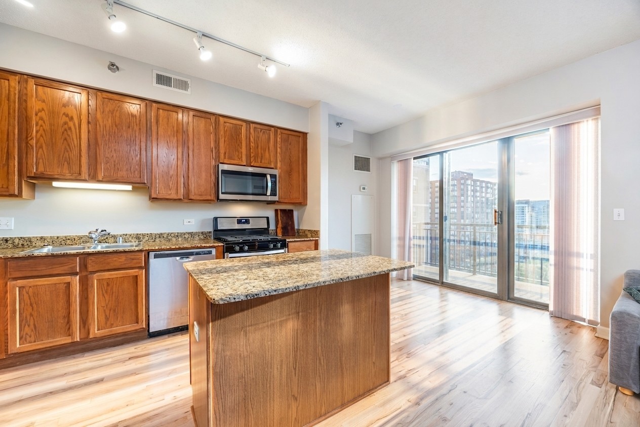 41 E 8th Street Unit: 1805