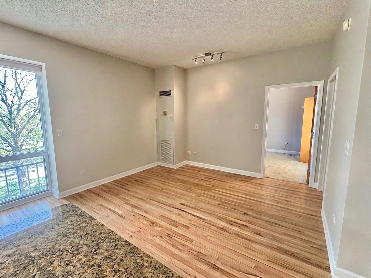 41 E 8th Street Unit: 1805