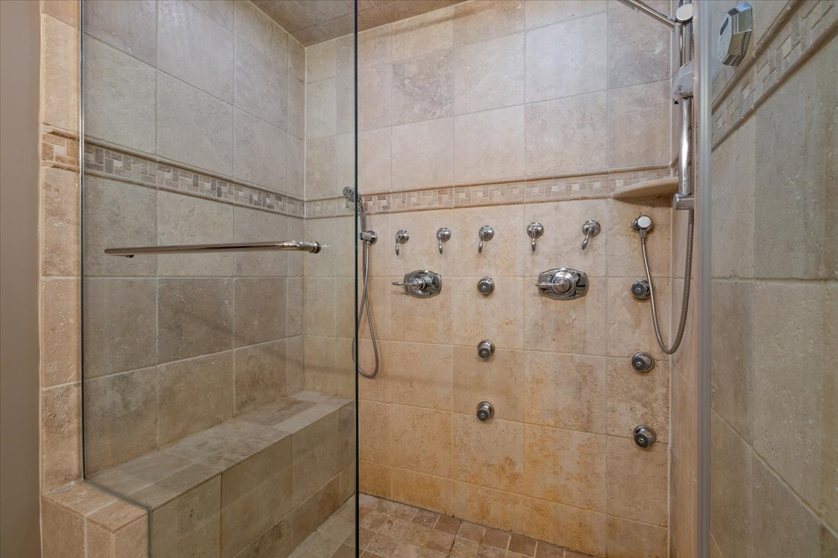 839 W Bradley Place Unit: 3