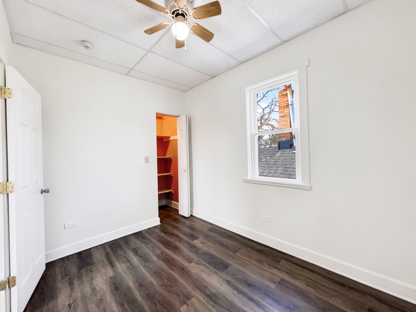 9046 S Brandon Avenue Unit: 3
