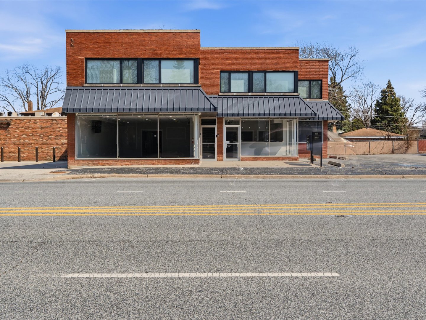 505 S La Grange Road