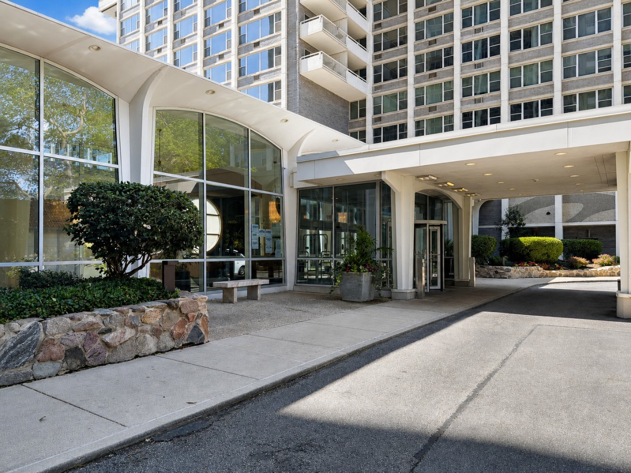4250 N Marine Drive Unit: 716
