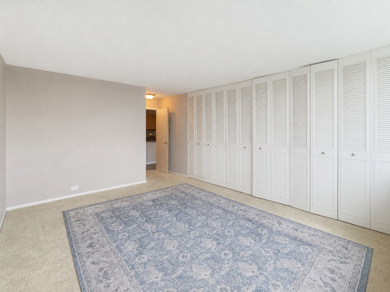 4250 N Marine Drive Unit: 716