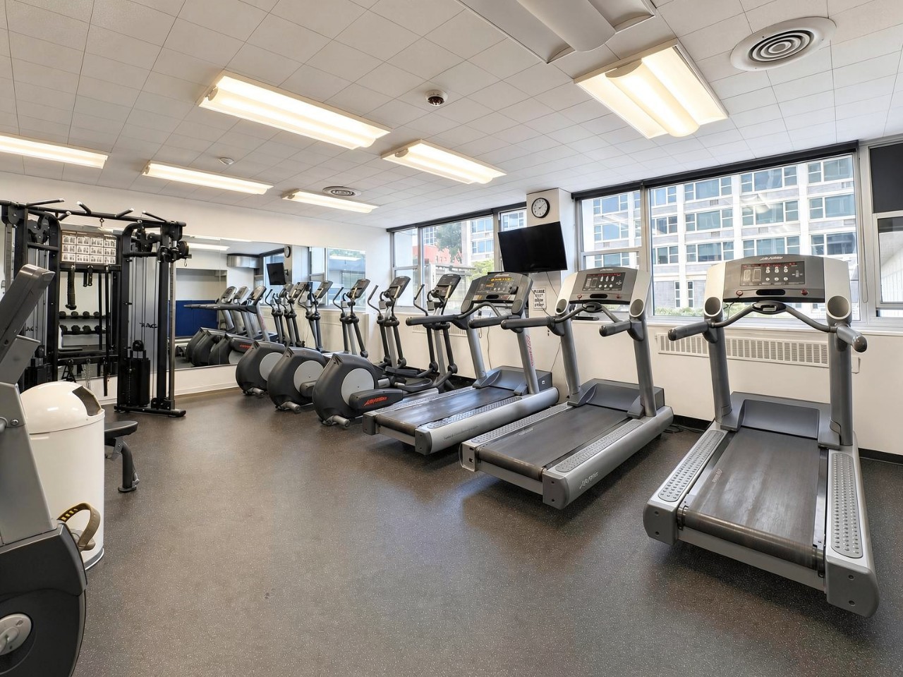 4250 N Marine Drive Unit: 716