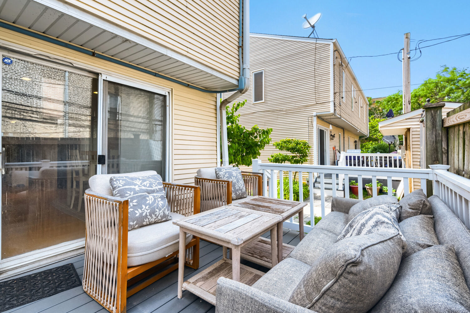 4647 N Kenmore Avenue Unit: B