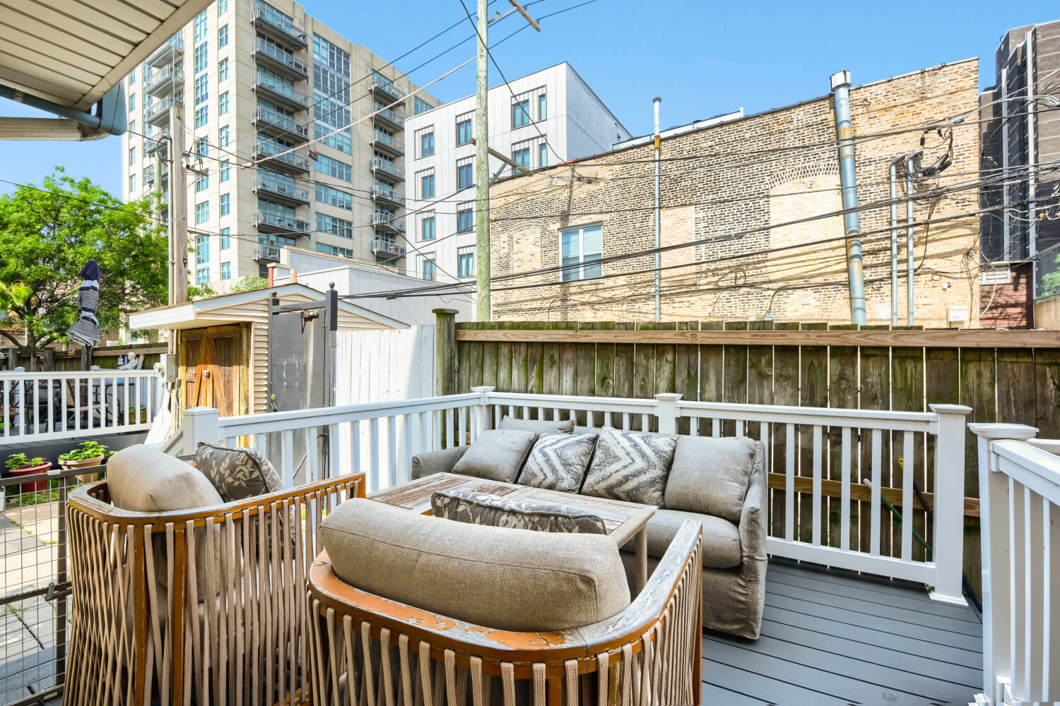 4647 N Kenmore Avenue Unit: B