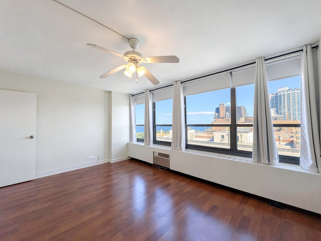 3550 N Lake Shore Drive Unit: 1806