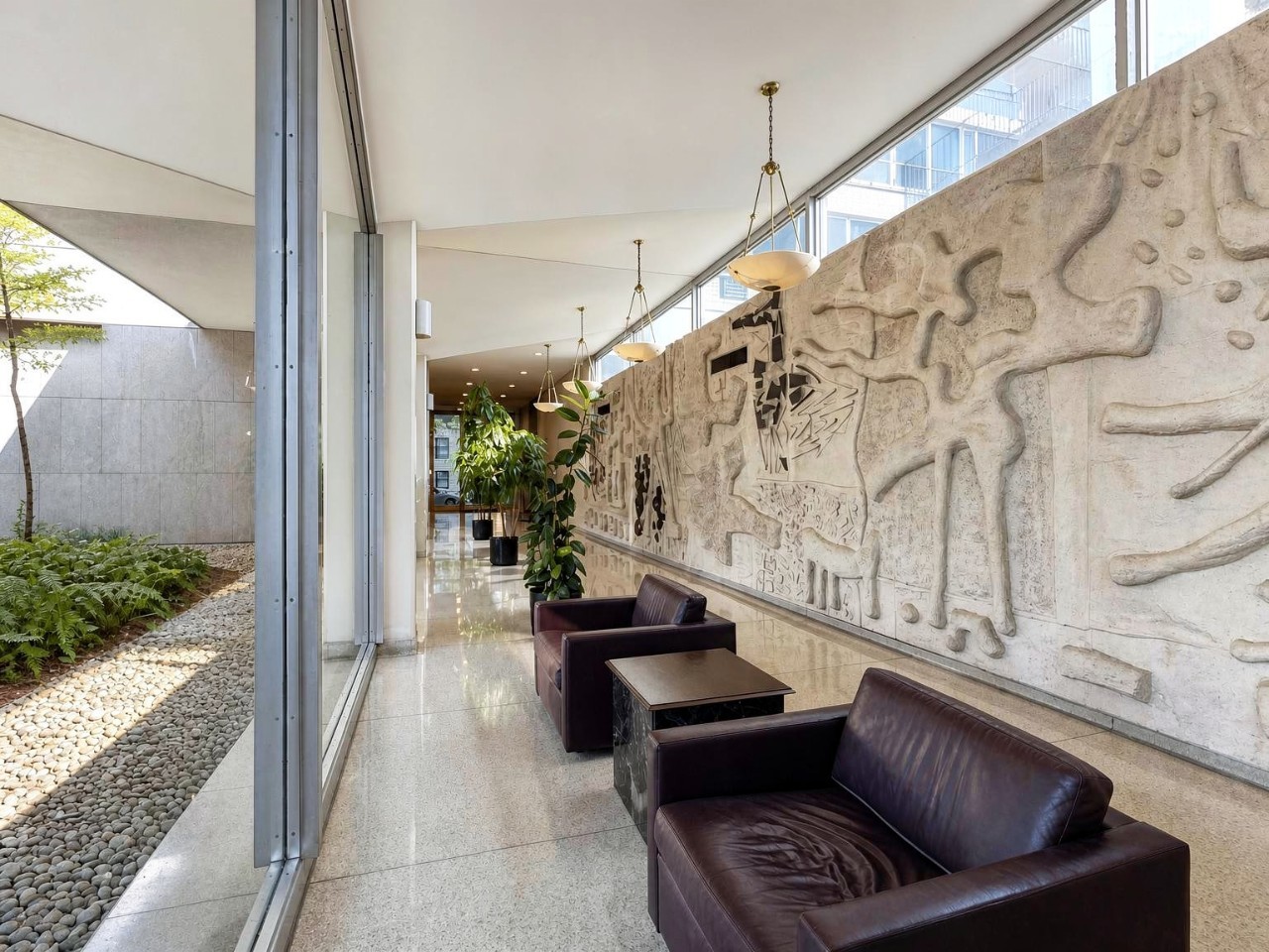 3550 N Lake Shore Drive Unit: 1806
