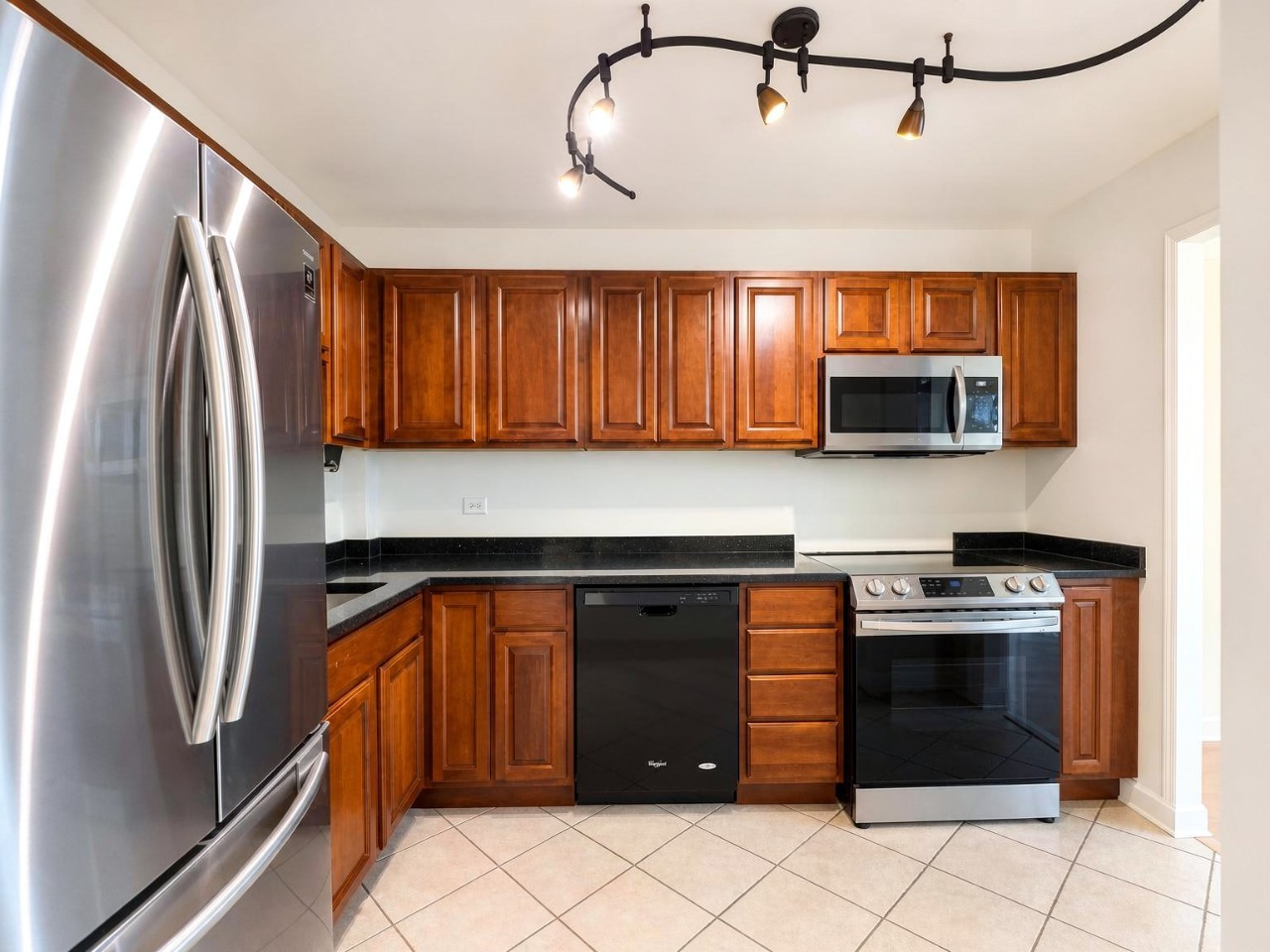 3550 N Lake Shore Drive Unit: 1806