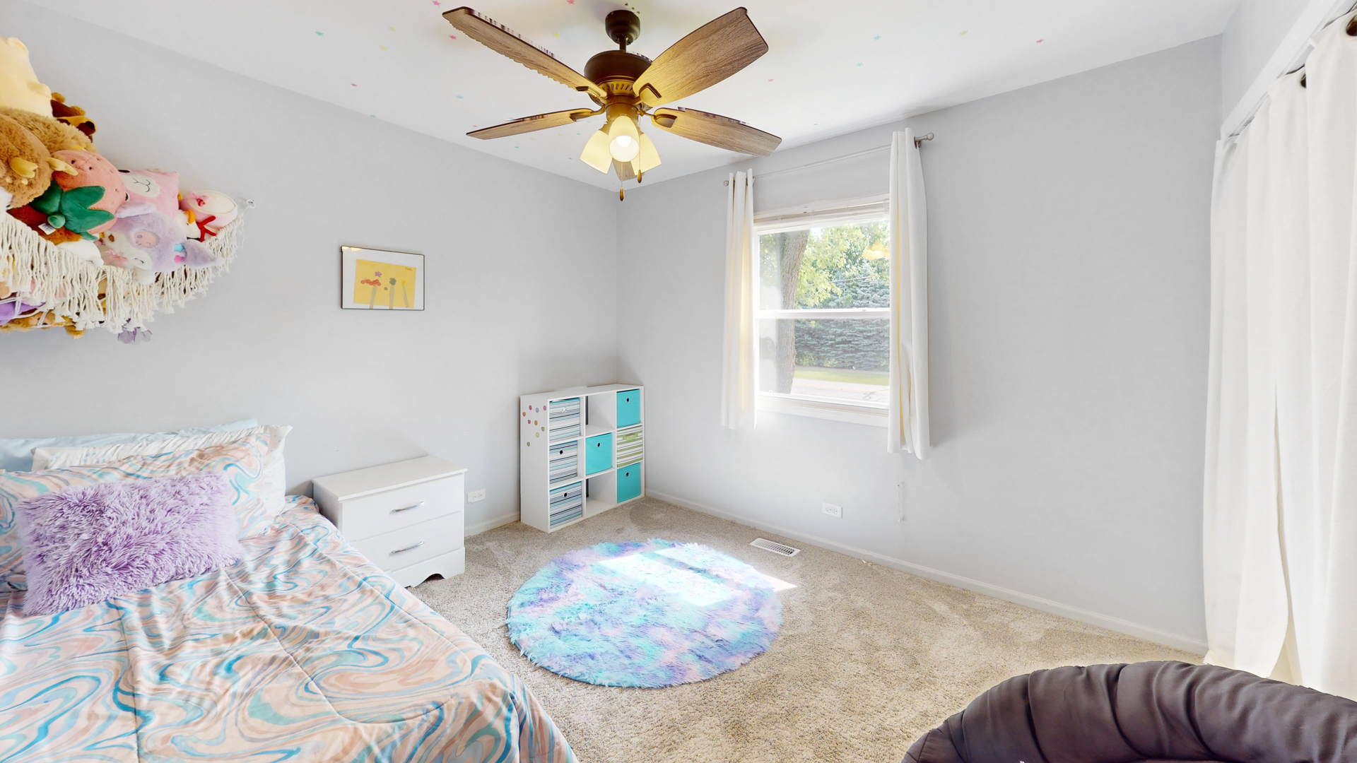 11S556 Book Road
