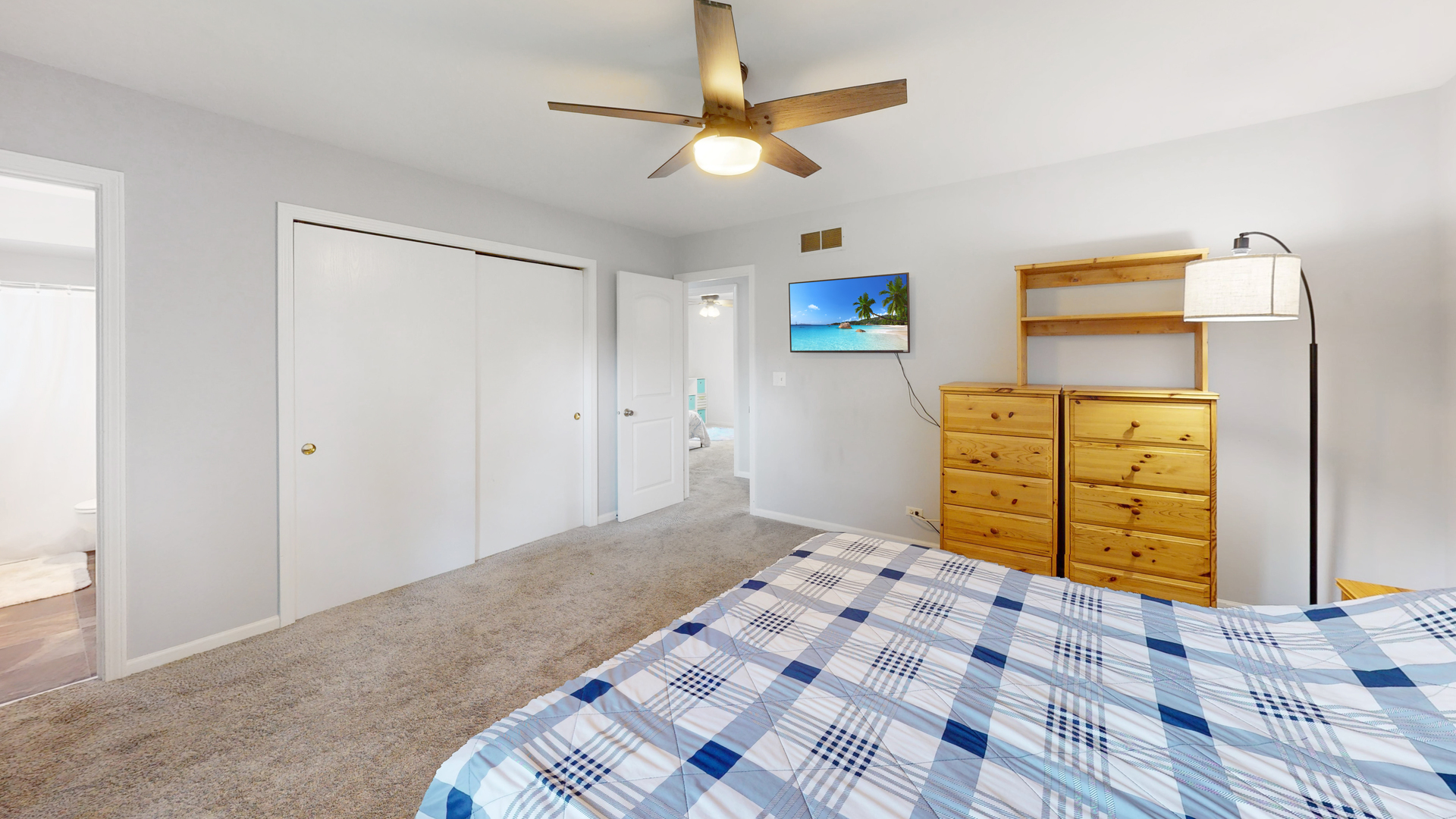 11S556 Book Road