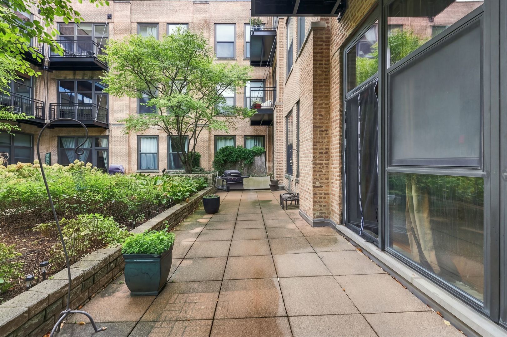 1040 W ADAMS Street Unit: 268