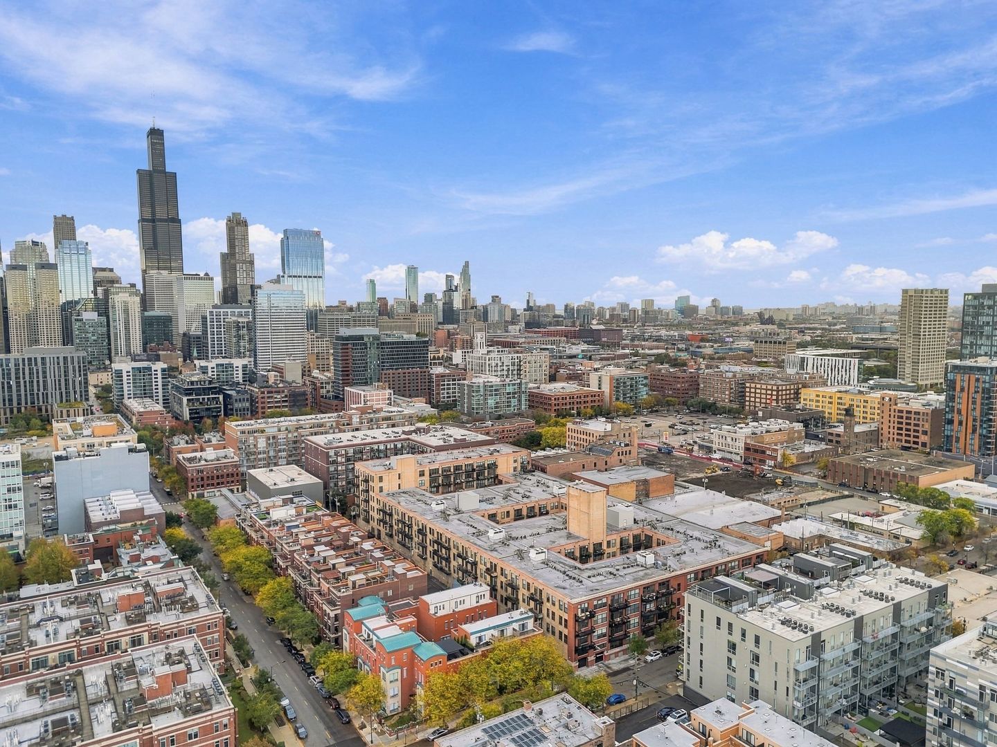 1040 W ADAMS Street Unit: 268