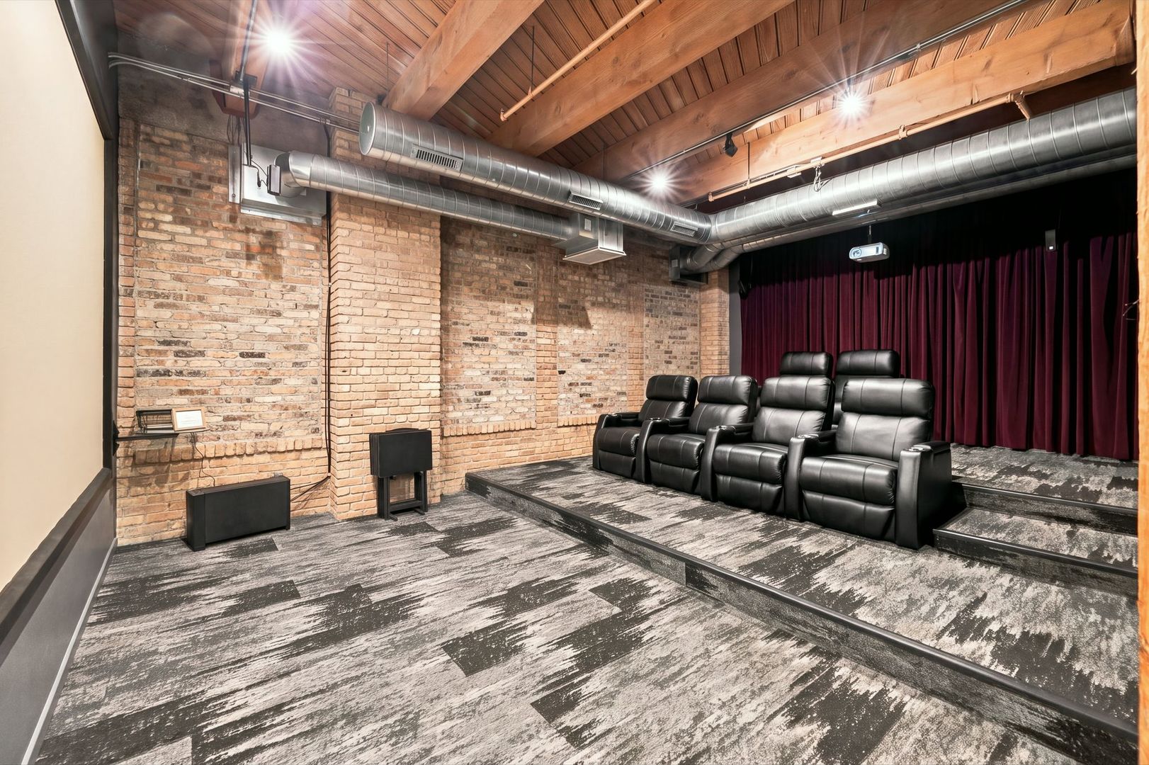 1040 W ADAMS Street Unit: 268