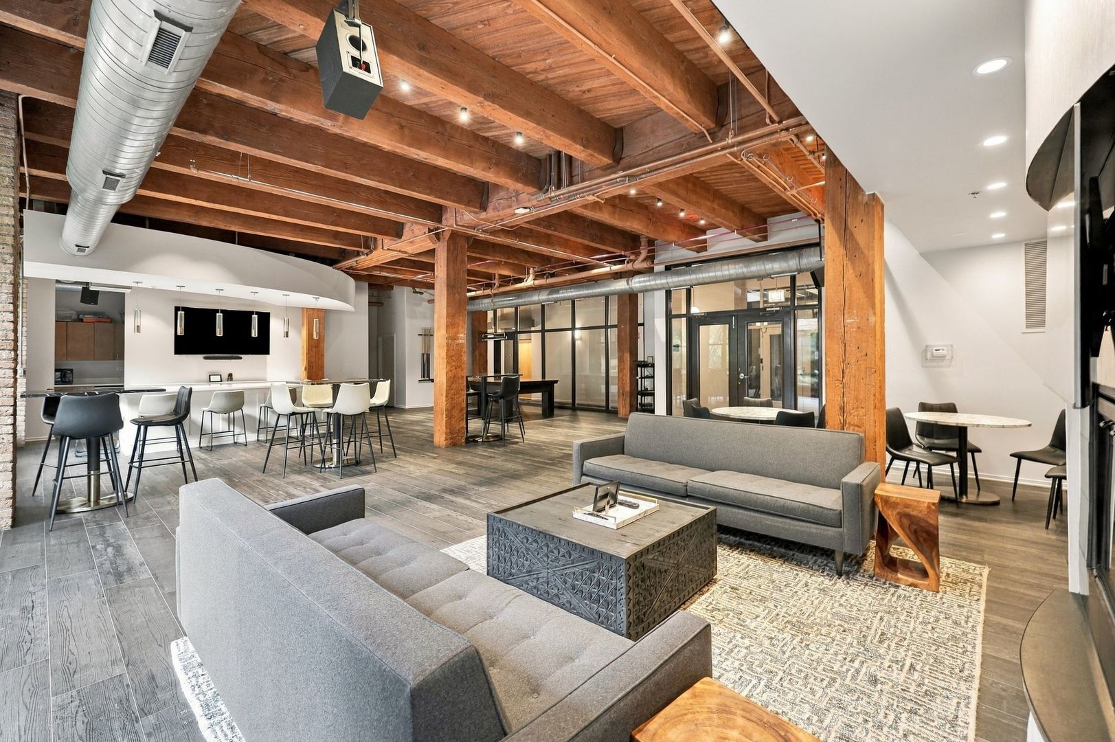1040 W ADAMS Street Unit: 268
