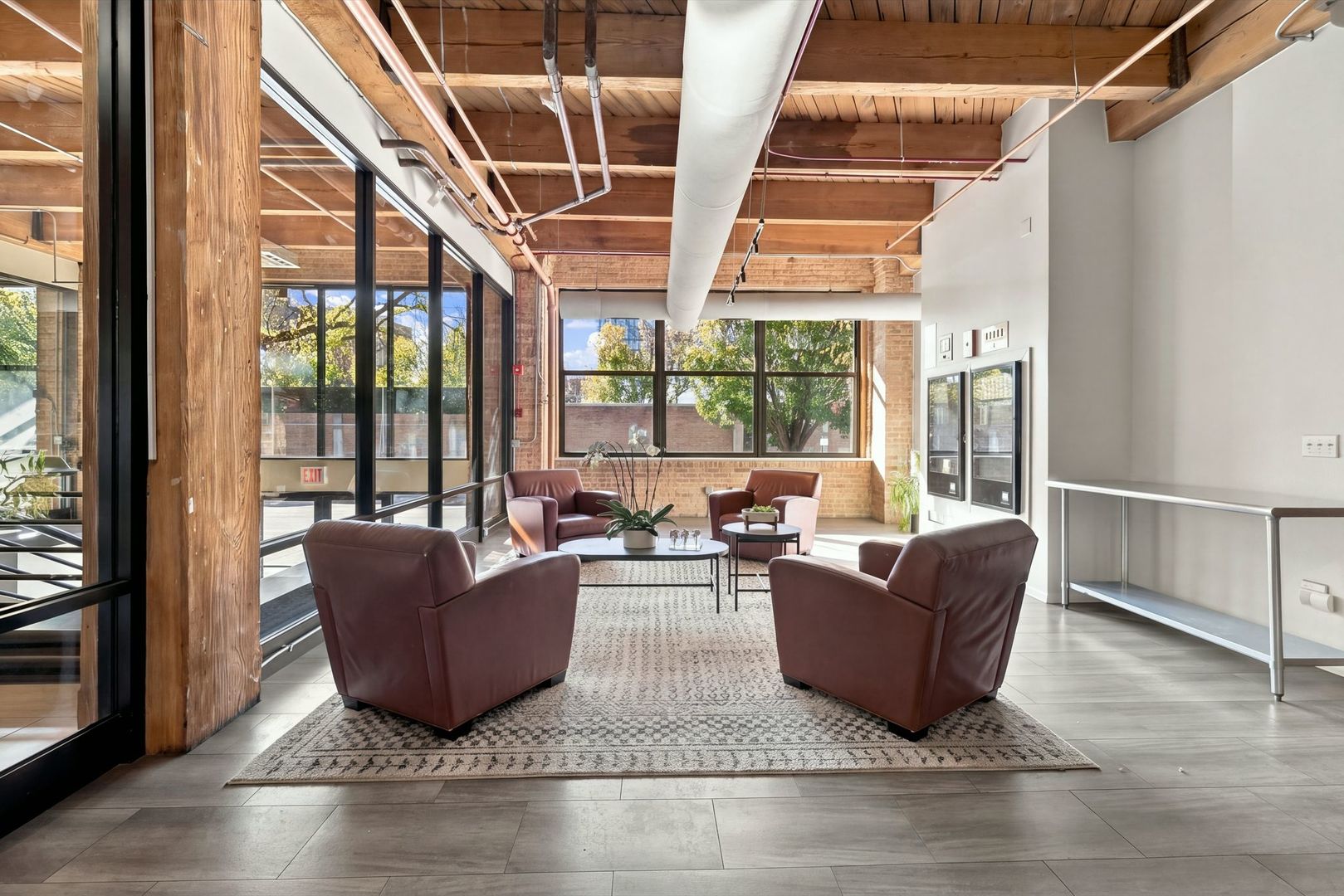 1040 W ADAMS Street Unit: 268