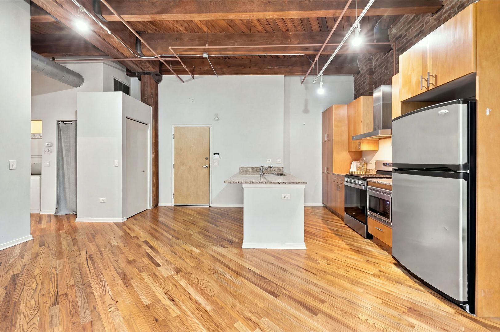 1040 W ADAMS Street Unit: 268