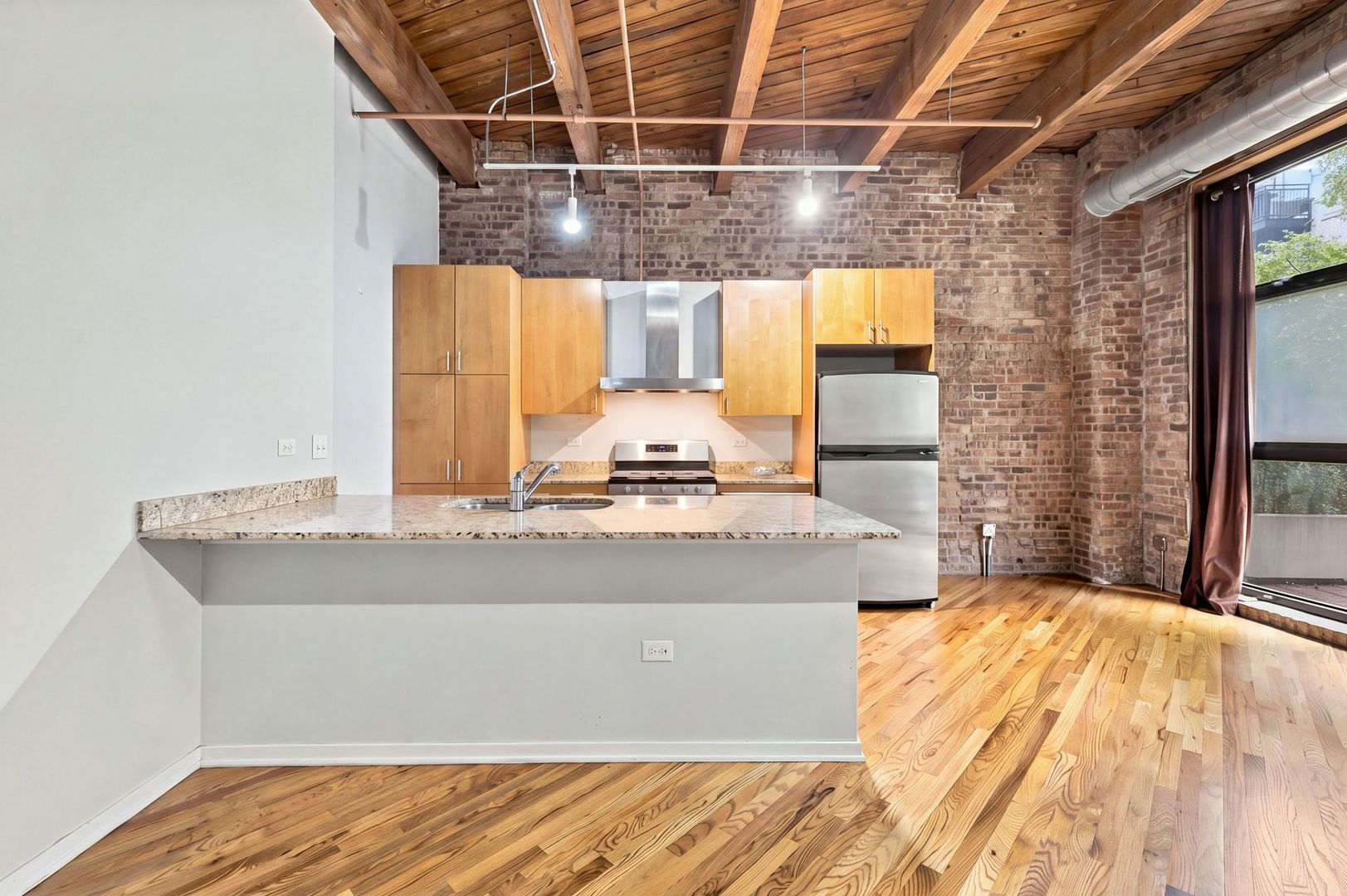 1040 W ADAMS Street Unit: 268
