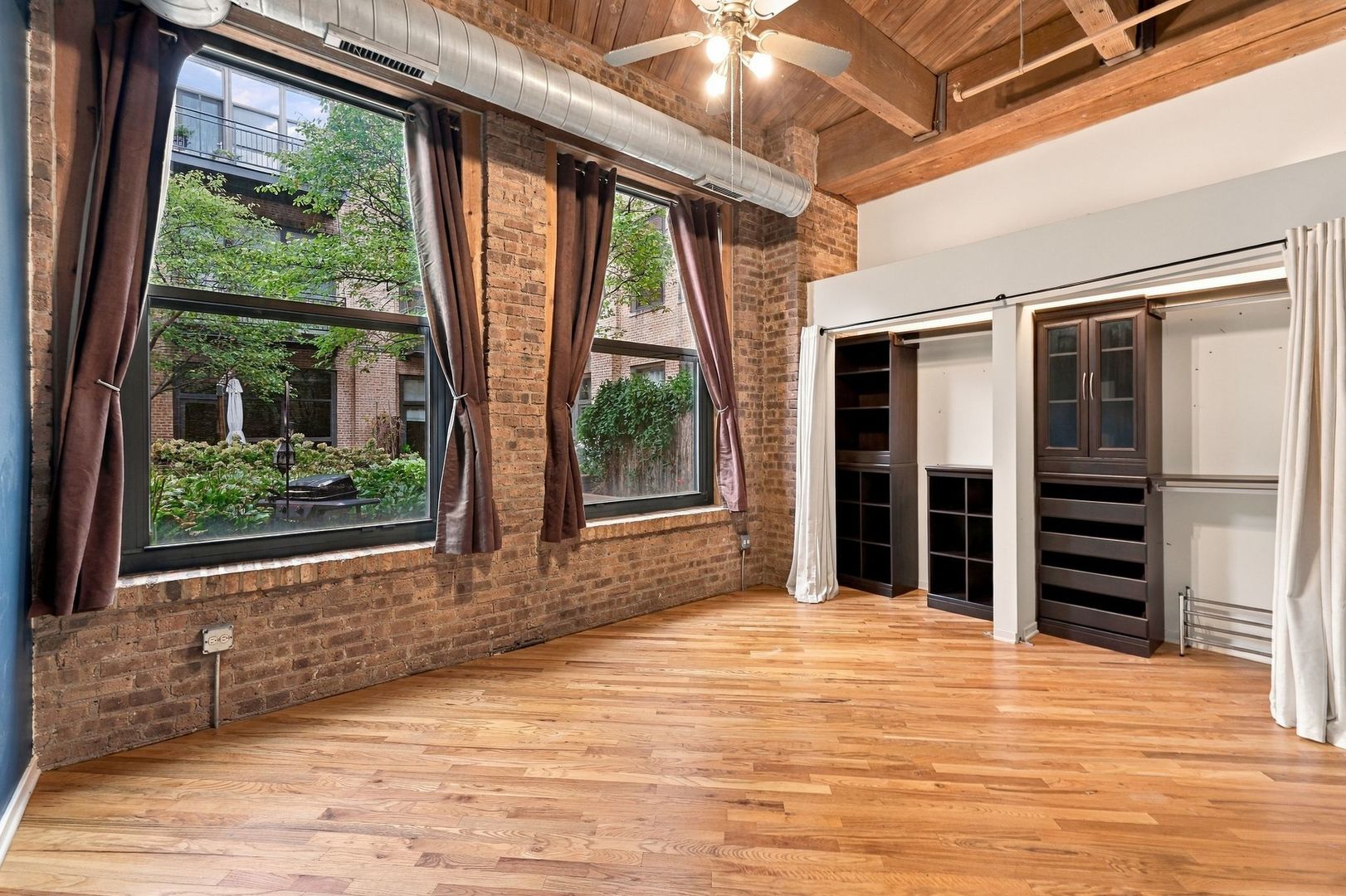 1040 W ADAMS Street Unit: 268