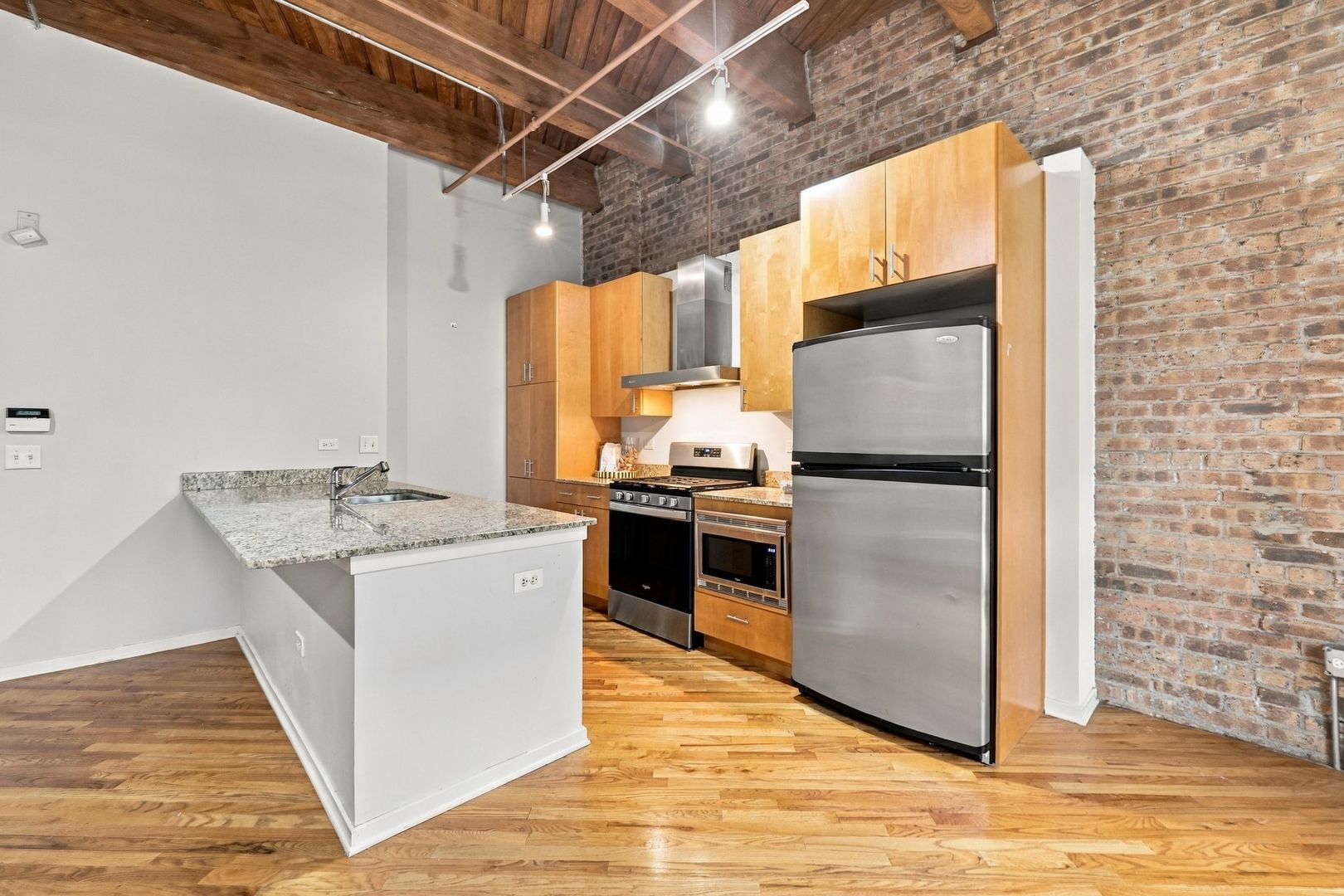 1040 W ADAMS Street Unit: 268