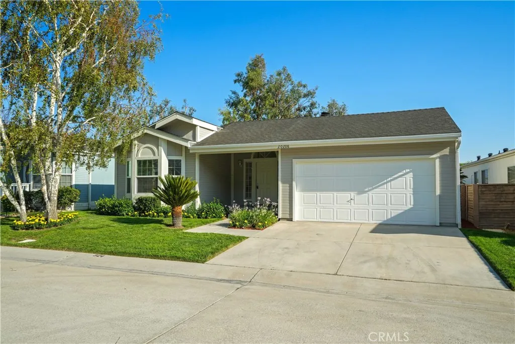 20208 Northcliff Drive