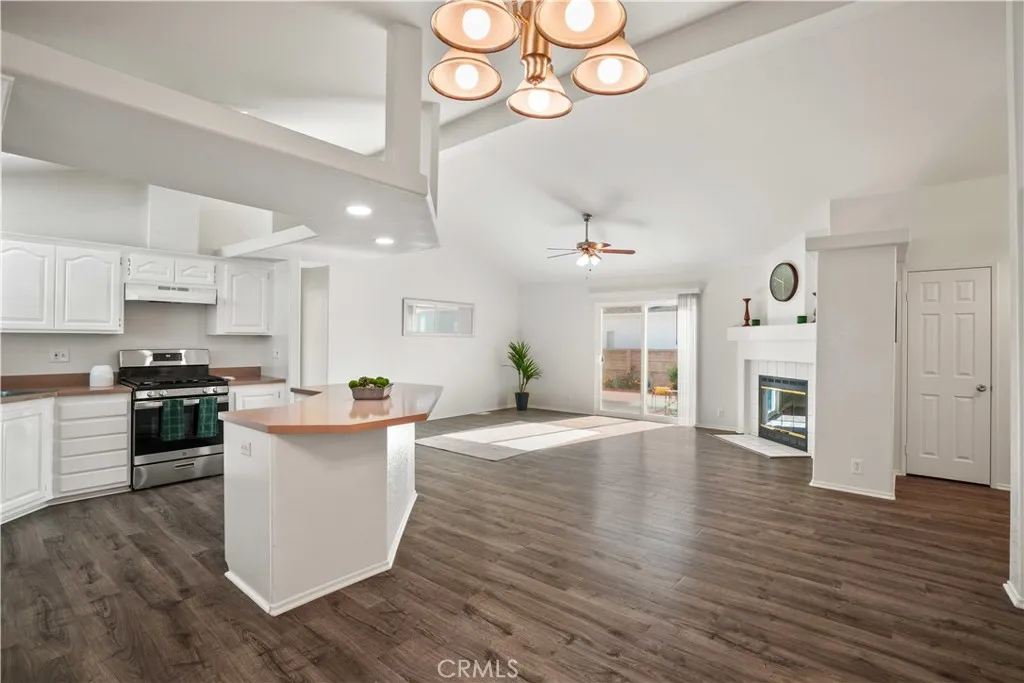 20208 Northcliff Drive