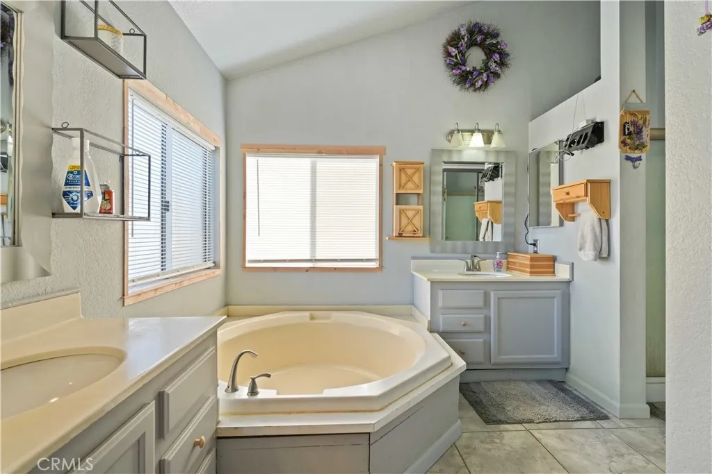 20060 Shadow Island Dr
