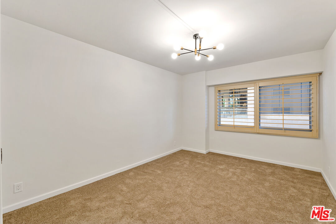 10450 Wilshire Blvd Unit: 2E