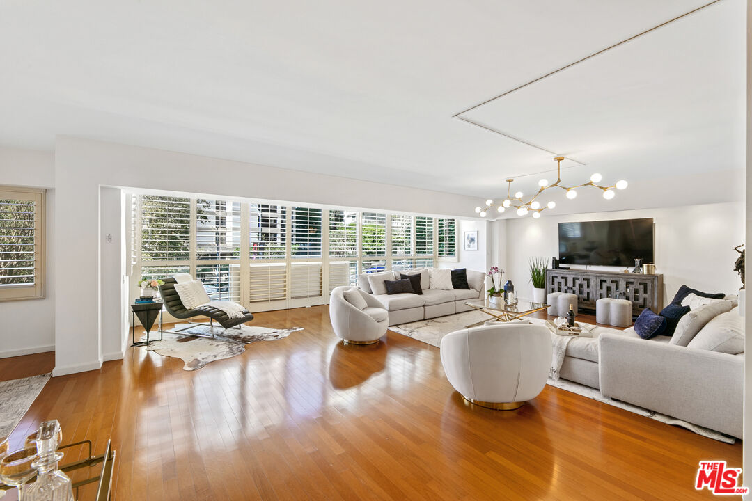 10450 Wilshire Blvd Unit: 2E