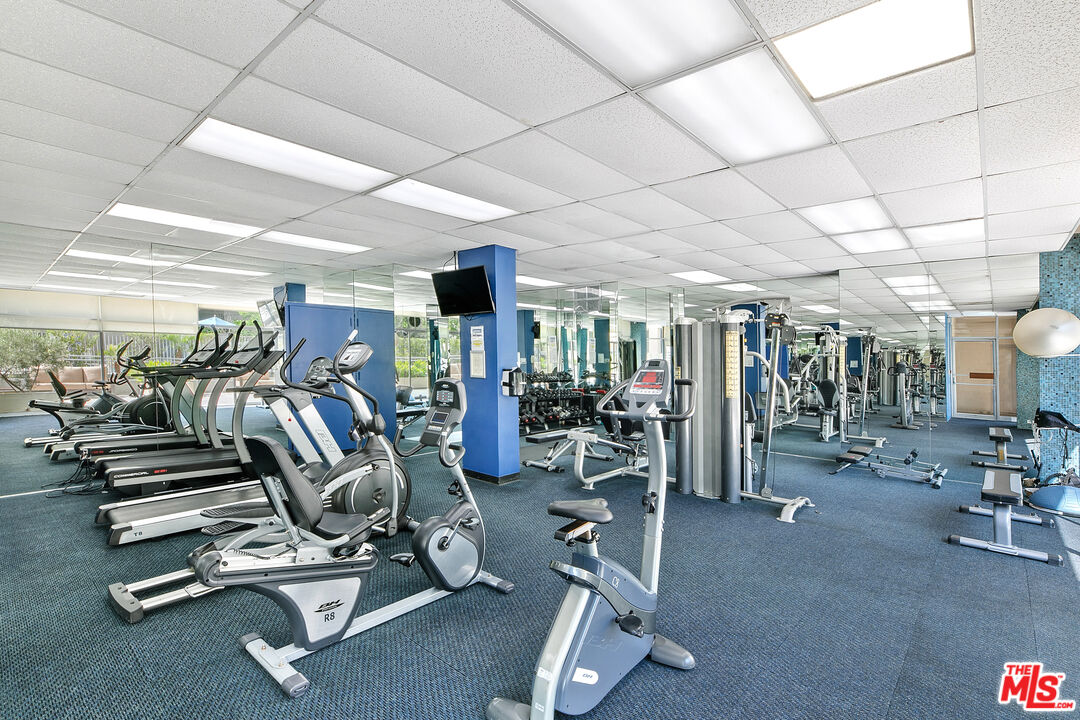 10450 Wilshire Blvd Unit: 2E