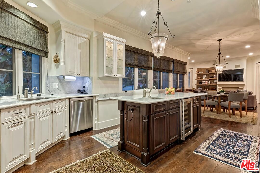 558 Hillgreen Dr Unit: 107