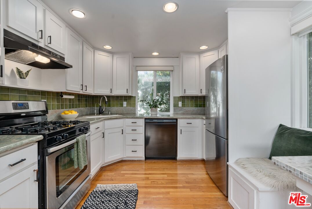 717 Raymond Ave Unit: 4